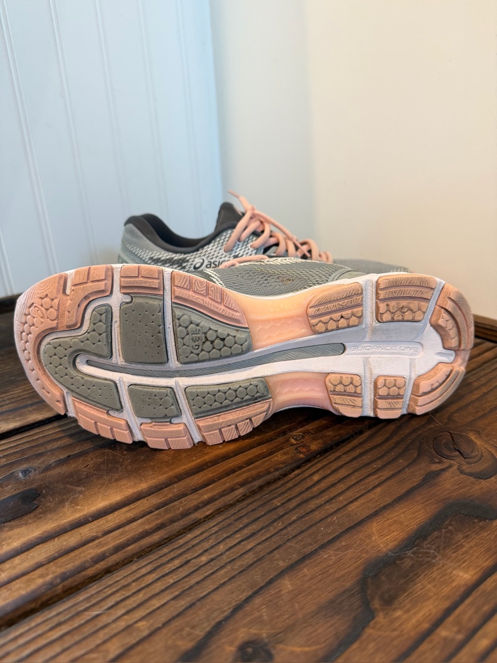 ASICS Women's GEL-Nimbus 20 running shoes in Mid Grey / Seashell Pink Colorway - Picture 8 of 8